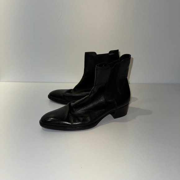 Saint Laurent Black Leather Chelsea Boots